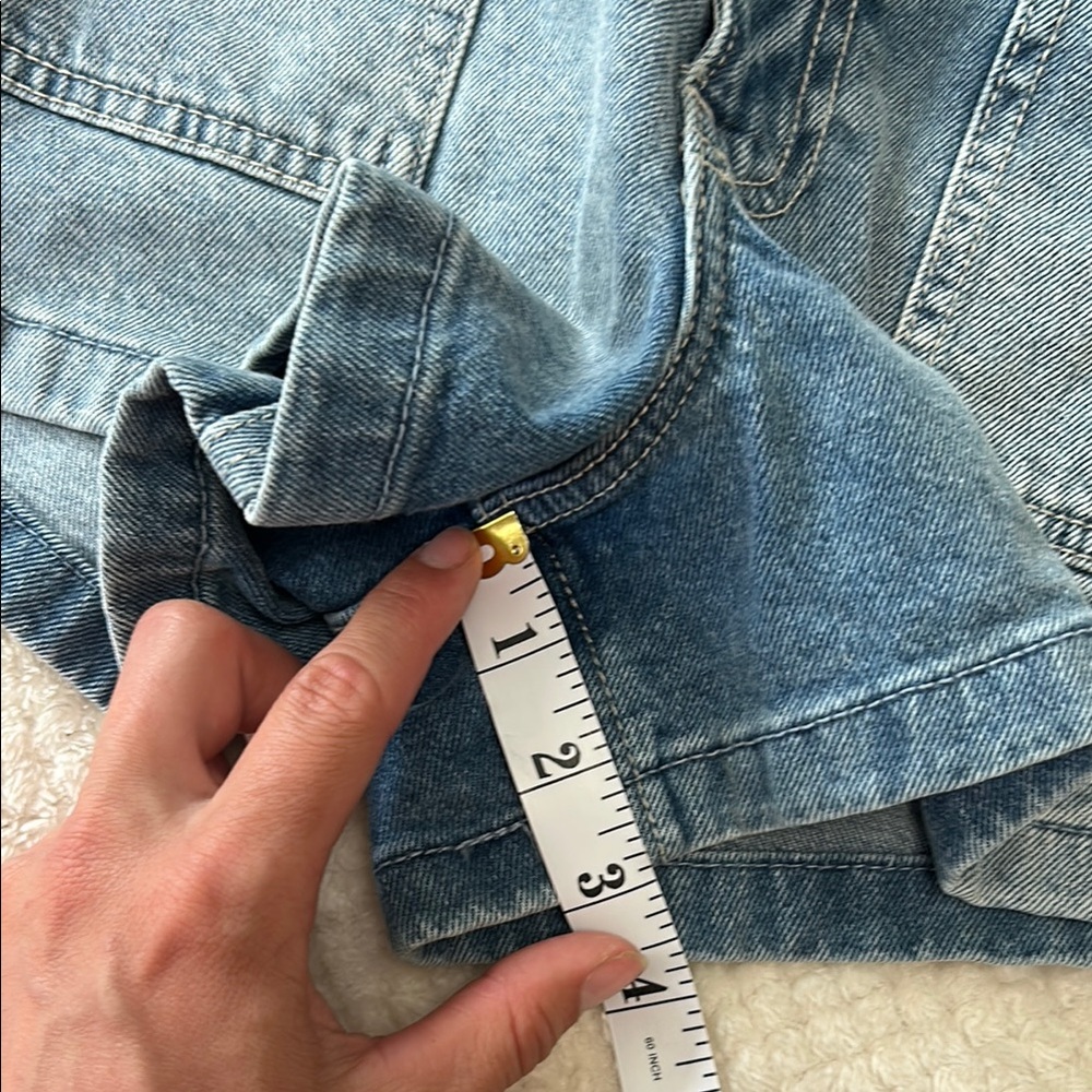 Hollister Blue Cargo Shorts - Picture 6 of 7